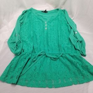Style & Co Women's Green Lace Front Top Sz M